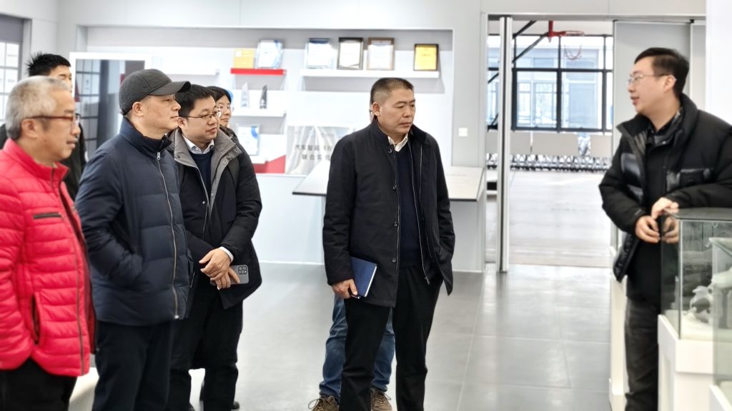 携手共进，智动未来：武汉理工大学来访千顾科技，共谋EMB产品联合开发项目插图1